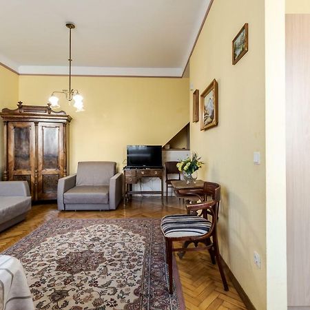 George Apartment Лвив Екстериор снимка